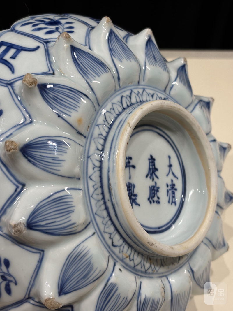 清康熙 青花梵文莲瓣盘 - 图11